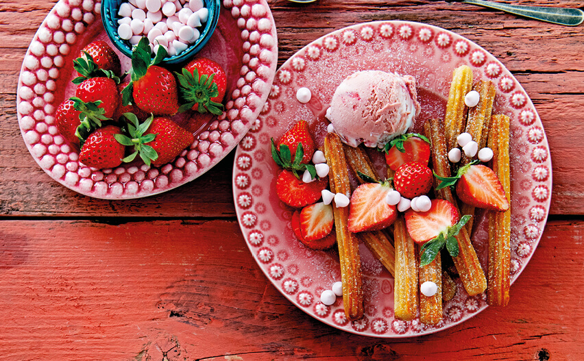 Strawberry Churros